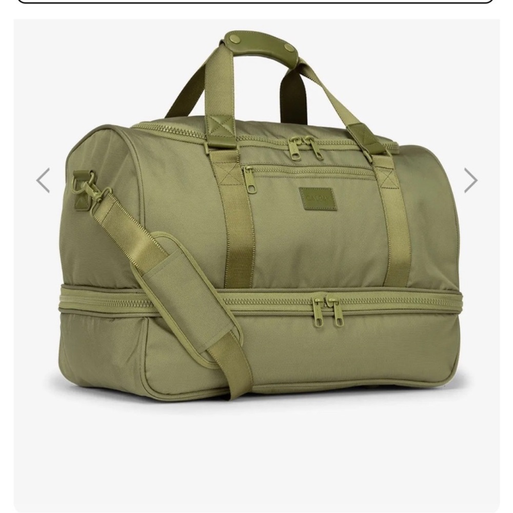 Stevyn Duffel Bag with Shoe Compartment in Pistachio